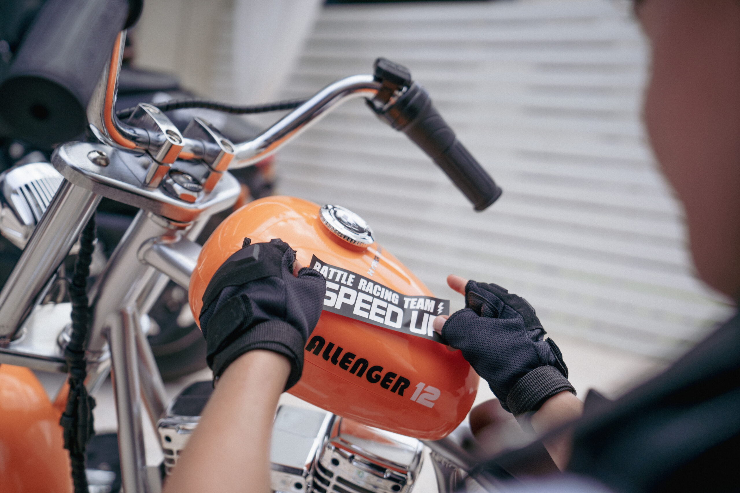 Motocykl Elektryczny Dla Dzieci HyperGoGo Cruiser 12